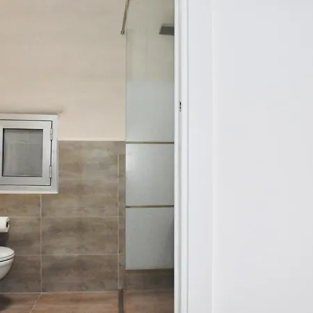 Apartment Miral One